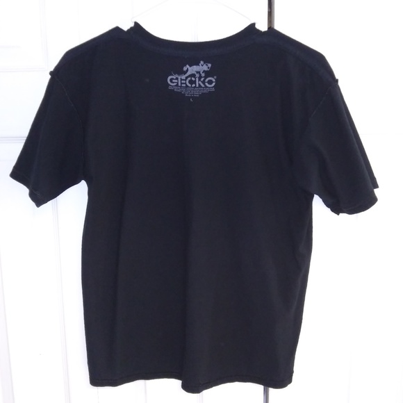 Gecko Hawaii - 8 Gecko's on Gecko Boards Surf the Wave In Hawaii T-Shirt - Picture 5 of 6